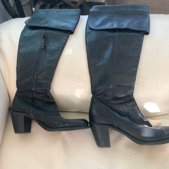 High fold over real leather upper and sole boots - Picture 2 of 10